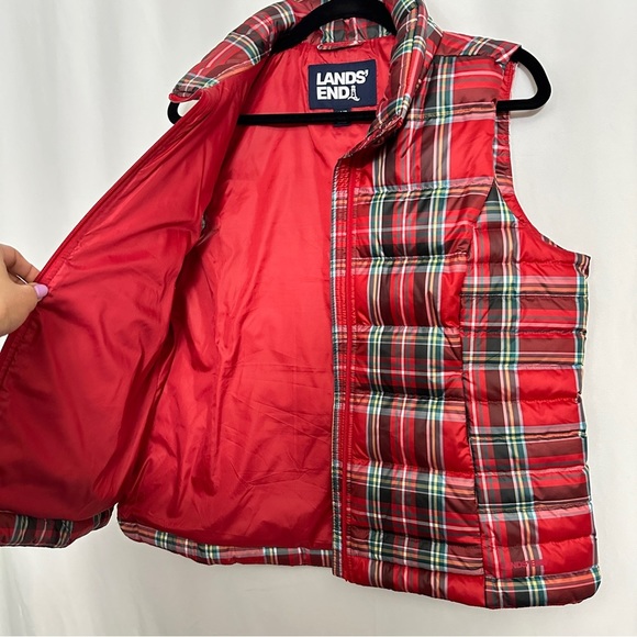 Lands' End Women's Plaid Print Red Puffer Vest Sleeveless Jacket sz M/P 10-12 - Picture 6 of 9